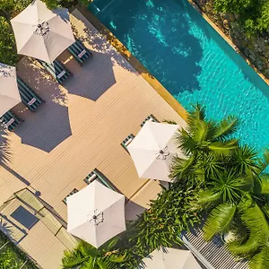 Bayview Beachfront Apartments, In Town Right On The Aparthotel Byron Bay